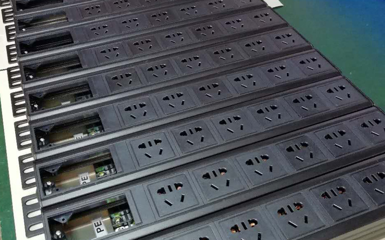  礦機(jī)PDU插座 比特幣礦場(chǎng)專用  6位 8位 9位 10位 大功率PDU